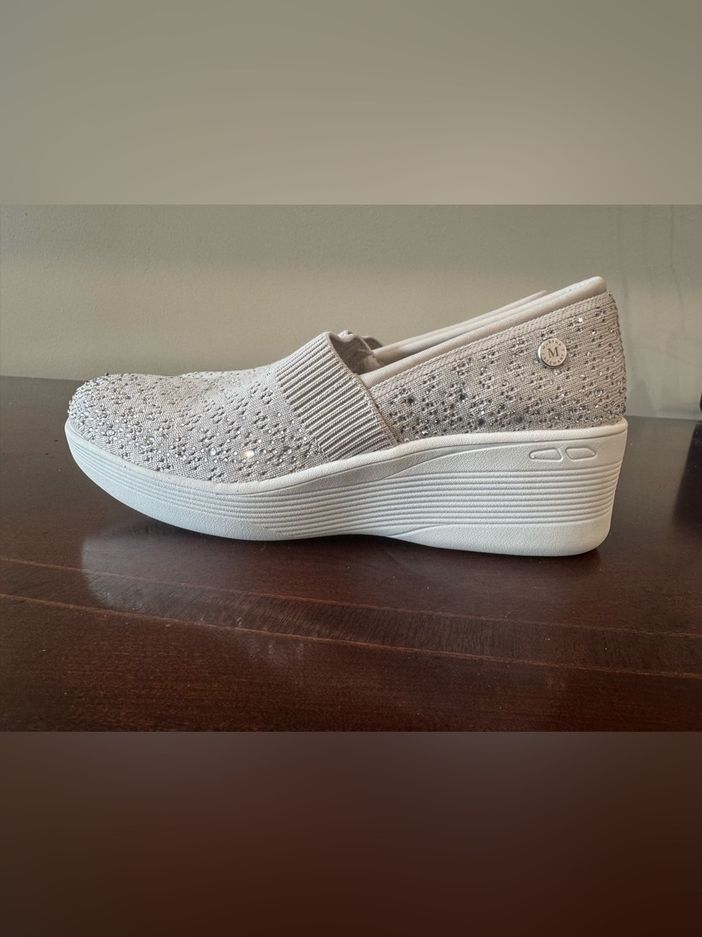 Martha Stewart x Skechers Pier-Lite: Reflection Slip-On Wedge Shoes Size 8